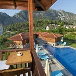 Otel Sandal